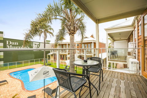 Nightcap At The Ship Inn - Accommodation Brunswick Heads 2