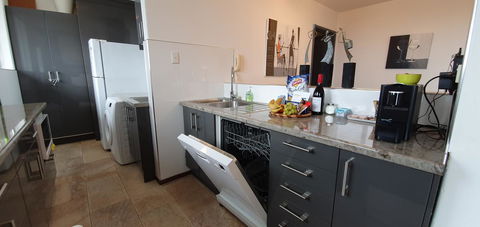 Lawley Luxury Views - Perth City, Swan River - Accommodation Brunswick Heads 16