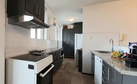 Lawley Luxury Views - Perth City, Swan River - Accommodation Brunswick Heads 3