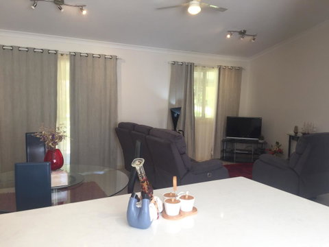 Bright & Beautiful Home On The Hills! - Accommodation Brunswick Heads 11