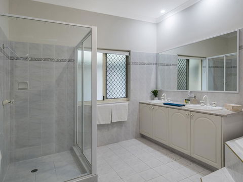 Luxury Federation Style Home - Sleeps 10 - Accommodation Brunswick Heads 13