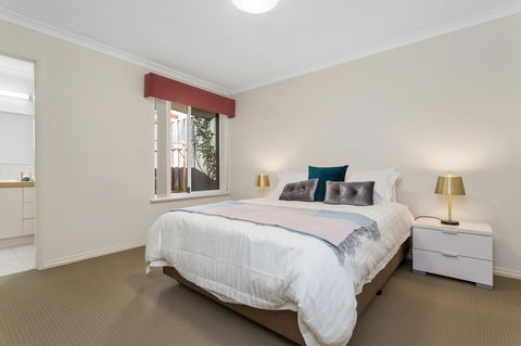 Como South Perth Villa - Accommodation Brunswick Heads 19