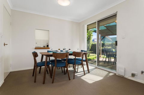 Como South Perth Villa - Accommodation Brunswick Heads 2