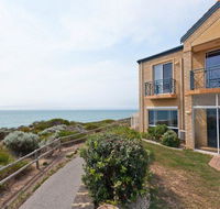 Caravel Beach House Mandurah - Accommodation Brunswick Heads
