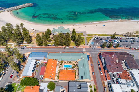 Cottesloe Beach Chalets - Accommodation Brunswick Heads 12