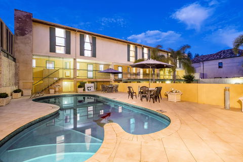 Cottesloe Beach Chalets - Accommodation Brunswick Heads 11