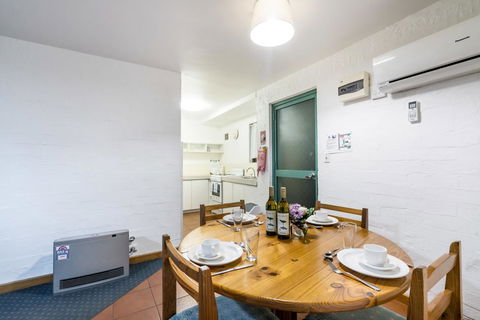 Cottesloe Beach Chalets - Accommodation Brunswick Heads 36
