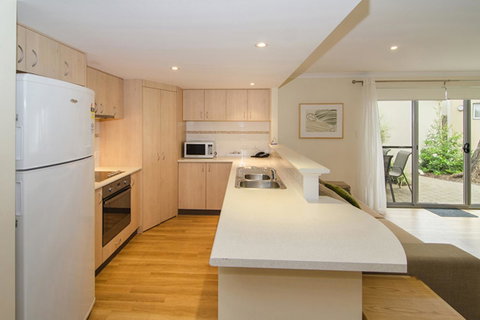 Beach Retreat - Busselton - Accommodation Brunswick Heads 4