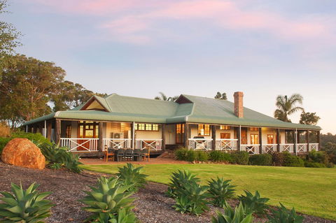 The Farmhouse - Accommodation Brunswick Heads 2