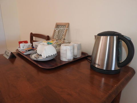 The Royal Dolphin Bed & Breakfast Safety Bay - Accommodation Brunswick Heads 14