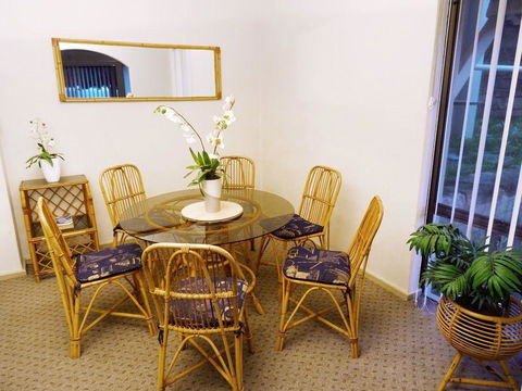 Scarborough & Absolutely Beachfront - Accommodation Brunswick Heads 5