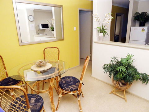 Scarborough & Absolutely Beachfront - Accommodation Brunswick Heads 11