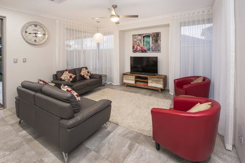 15 Cabot Close - Accommodation Brunswick Heads 14