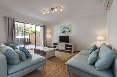 Cottesloe Sea Salt Abode - Executive Escapes - Accommodation Brunswick Heads 1