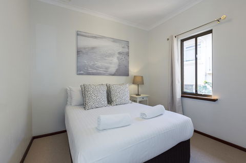 Cottesloe Sea Salt Abode - Executive Escapes - Accommodation Brunswick Heads 9