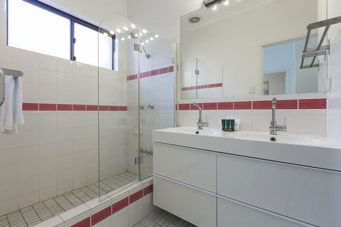 Cottesloe Sea Salt Abode - Executive Escapes - Accommodation Brunswick Heads 11