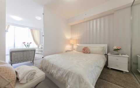 Perth Luxury City Apartment- Free Parking - Accommodation Brunswick Heads 4
