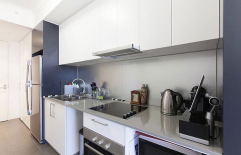 Perth Luxury City Apartment- Free Parking - Accommodation Brunswick Heads 3
