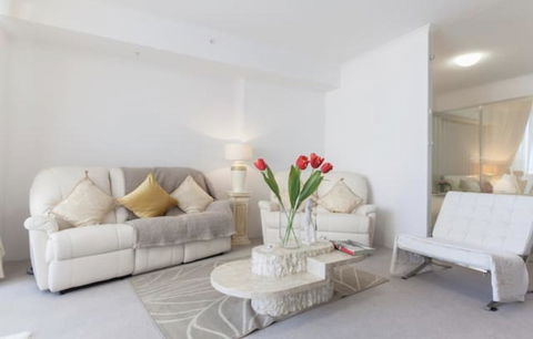 Perth Luxury City Apartment- Free Parking - Accommodation Brunswick Heads 0