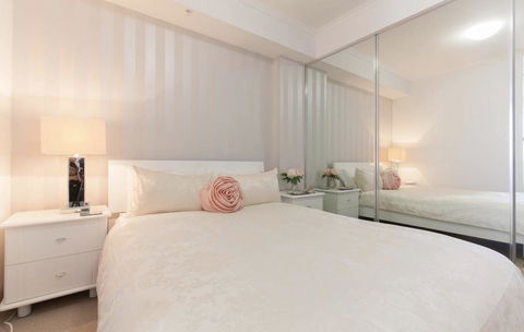 Perth Luxury City Apartment- Free Parking - Accommodation Brunswick Heads 2