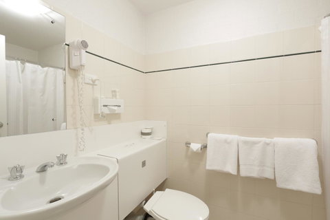 Atrium Hotel Mandurah - Accommodation Brunswick Heads 37