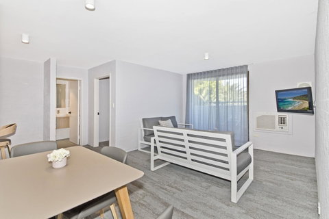 Atrium Hotel Mandurah - Accommodation Brunswick Heads 25