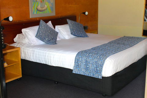 The Pemberton Hotel - Accommodation Brunswick Heads 2