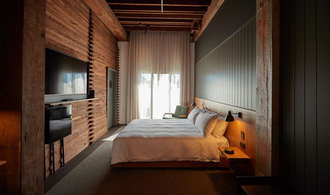 The Premier Mill Hotel - Accommodation Brunswick Heads 1