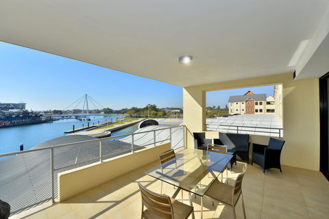 Dolphin Quay Apartments - Accommodation Brunswick Heads 9