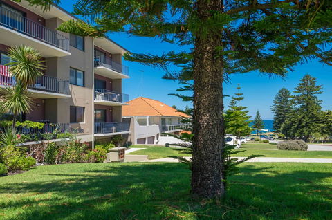 Cottesloe Beach On Napier - Accommodation Brunswick Heads 2