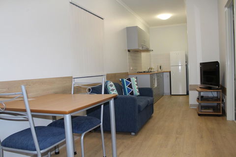 Mandurah Ocean Marina Chalets - Accommodation Brunswick Heads 6