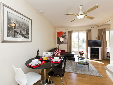 Style In Subiaco - Accommodation Brunswick Heads 7