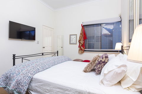 Como Executive Apartment - Accommodation Brunswick Heads 7