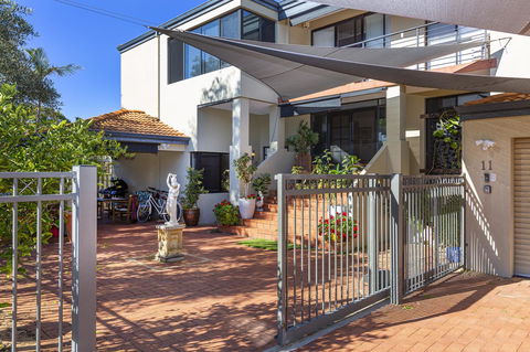 Como Executive Apartment - Accommodation Brunswick Heads 1