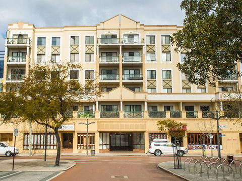 James On The Park - Executive Escapes - Accommodation Brunswick Heads 4