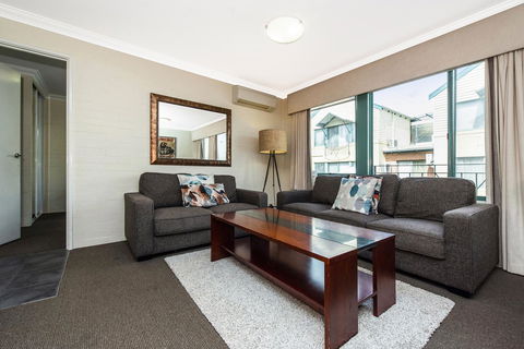 Subiaco Village 18 - Accommodation Brunswick Heads 3