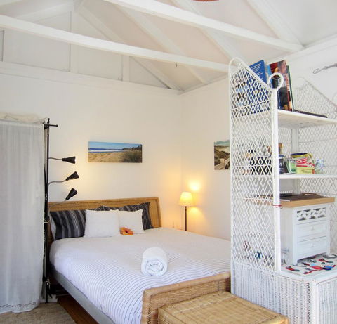 Garden Studio In Cottesloe - Accommodation Brunswick Heads 1