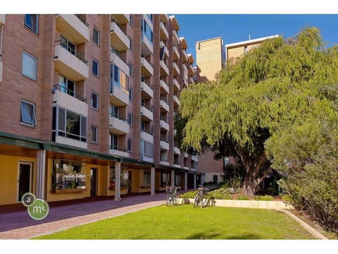 Mollies - Central Fremantle 1 Bedroom Apartment - Accommodation Brunswick Heads 9