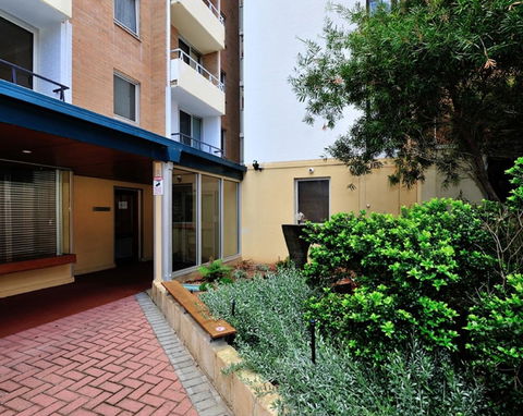Mollies - Central Fremantle 1 Bedroom Apartment - Accommodation Brunswick Heads 10