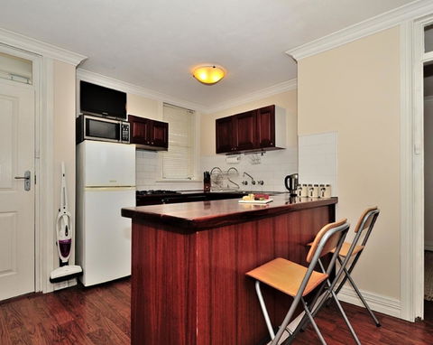 Mollies - Central Fremantle 1 Bedroom Apartment - Accommodation Brunswick Heads 2