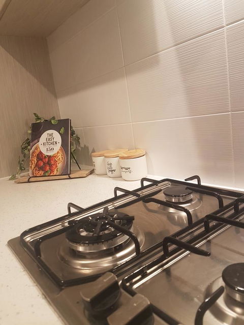 The Kingsleyâ€™s Place â€“ Piara Waters - Accommodation Brunswick Heads 14