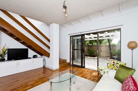 Heart Of Subiaco - Accommodation Brunswick Heads 1