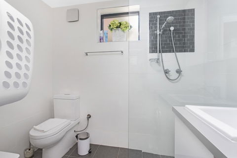 Gorgeous 26 1 Bed Designer Fitout Perfect Location - Accommodation Brunswick Heads 29