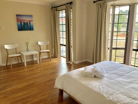 Charming Quiet Lodge-2 Minutes Walk To Shopping Complex - Accommodation Brunswick Heads 2