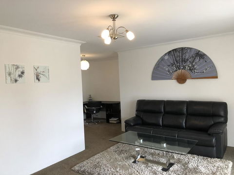 Charming Quiet Lodge-2 Minutes Walk To Shopping Complex - Accommodation Brunswick Heads 6