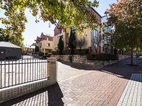 Subiaco Village 28 - Accommodation Brunswick Heads 22