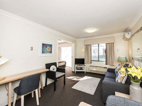 Subiaco Village 28 - Accommodation Brunswick Heads 6