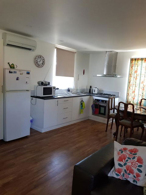 While Away Holiday Accommodation - Accommodation Brunswick Heads 5