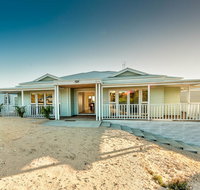 Blue Sky Escapes The Lookout Lancelin - Accommodation Brunswick Heads