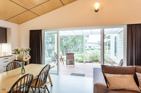 Stablebase - Accommodation Brunswick Heads 10